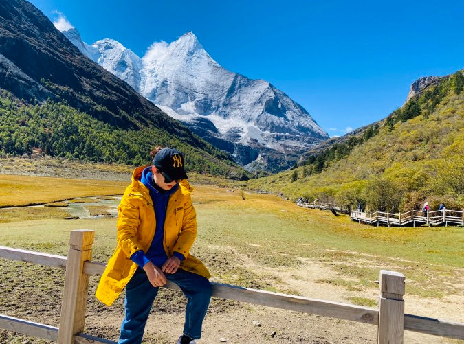 同時(shí)戴兩頂帽子的戴法